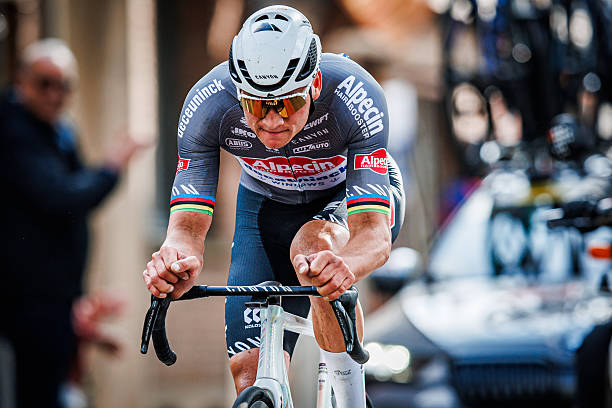 Critérium du Dauphiné 2025 : Mathieu van der Poel au départ.