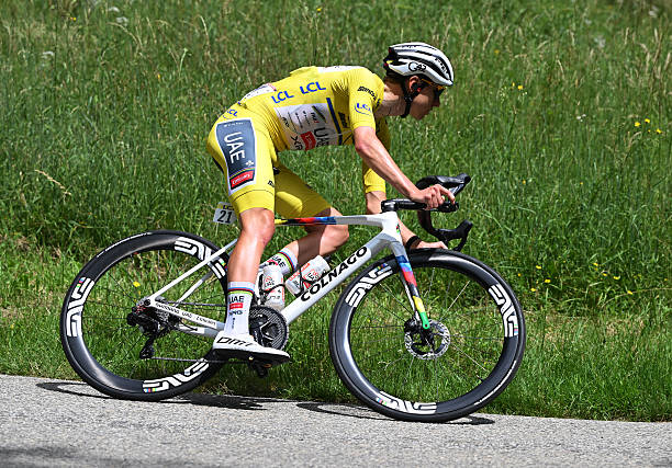 Tour de France 2025 : suspense ou domination annoncée de Tadej Pogačar ?