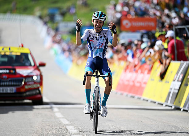 Critérium du Dauphiné 2025 – Étape 8 : Lenny Martinez conclut en beauté, Tadej Pogacar roi du Dauphiné.