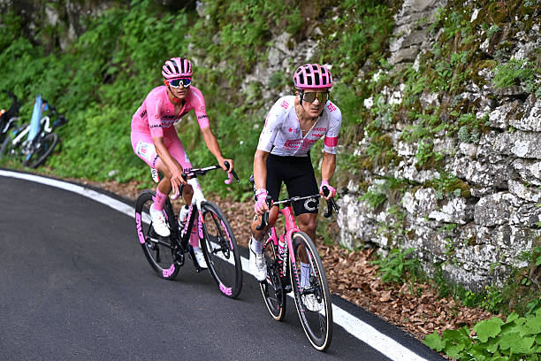 Richard Carapaz absent du Tour de France 2025.