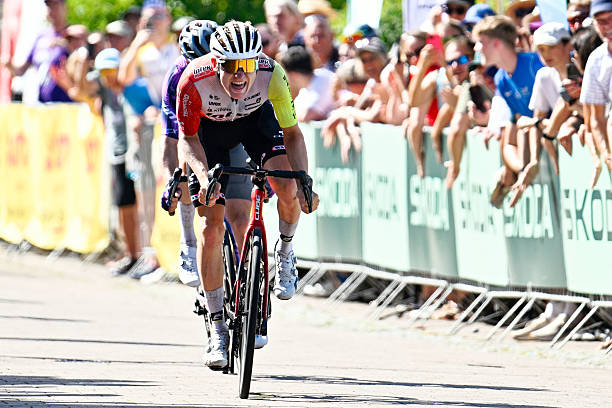 Tour de France 2025: Georg Zimmermann forcé à l’abandon après sa chute de dimanche.