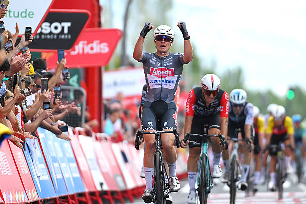 La Vuelta 2025 – Étape 19 |  Victoire sans surprise de Jasper Philipsen au sprint.