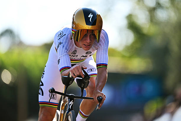 Championnats d’Europe de cyclisme 2025 | Remco Evenepoel impérial sur le contre-la-montre.