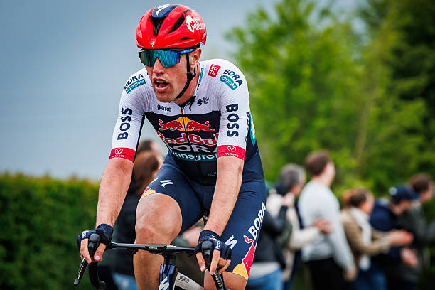 Oier Lazkano et le passeport biologique : les zones d’ombre de la lutte antidopage dans le cyclisme.