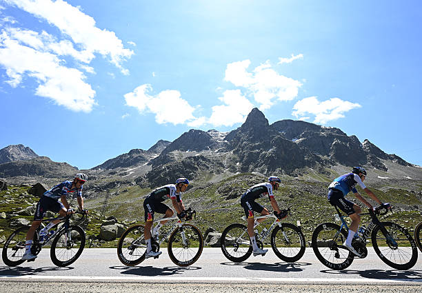 Après son accident, Chris Froome retrouve le chemin de l’entraînement.