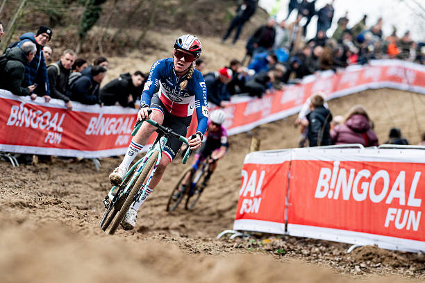 Cyclo-cross (F) | Grand Prix de Heusden-Zolder : Amandine Fouquenet s’impose et met fin à huit ans d’attente française