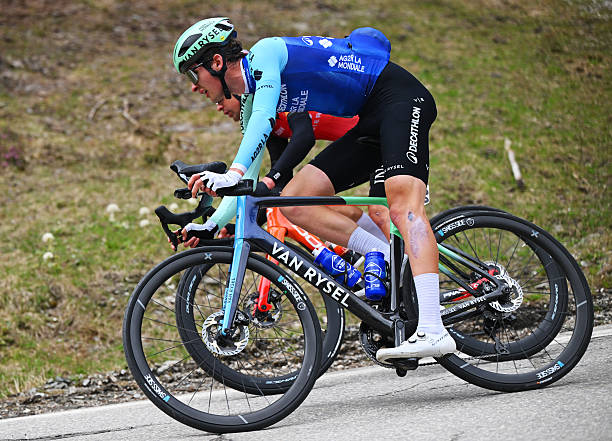 Strade Bianche et Liège | Paul Seixas face à un calendrier exigeant et des duels avec Tadej Pogacar.